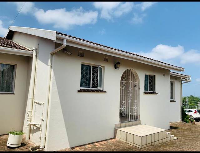 4 BEDROOM HOUSE FOR SALE IN SHALLCROSS